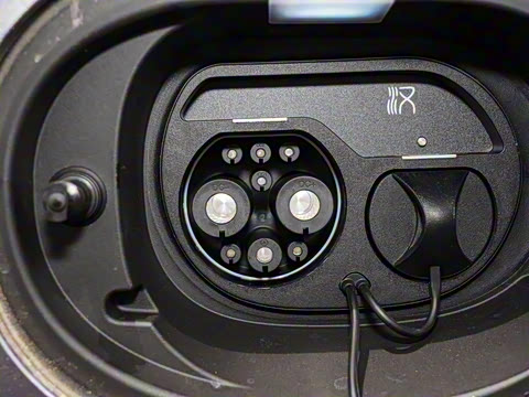 2025�� EV 701KM�����״�������