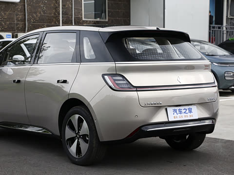 2023�� 460 Max ��Ϭ��