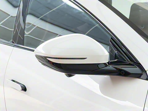 2025�� �Ŀ� Ultra���̰�