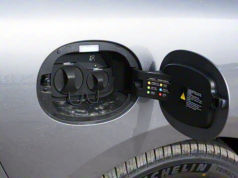 2025�� EV �Ǽݰ� 701KM������