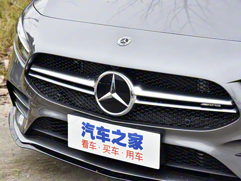 2022�� AMG A 35 4MATIC