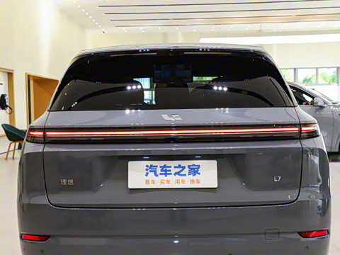 2025�� Ultra ���ܻ��°�