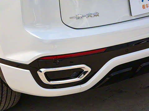 2023�� �Ŀ� 380TSI ����R-Line���ܰ�