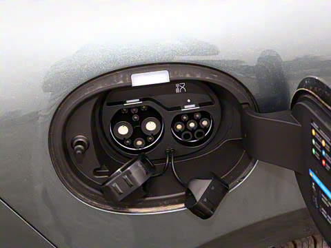 2025�� EV 701KM�����״�������