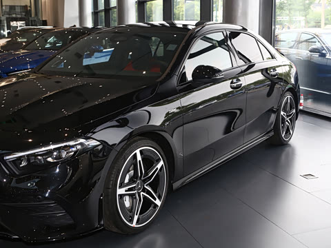 2025�� �Ŀ� AMG A 35 L 4MATIC