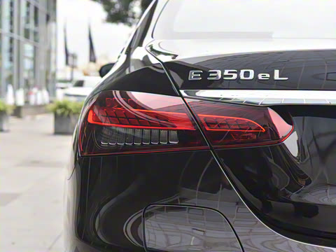 2022�� E 350 e L ���ʽ��϶����˶��γ�