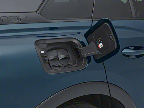 2023�� 50 e-tron quattro ��ҫ�� ������װ