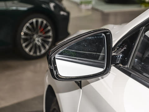 2025�� 1.5T XLINE �����