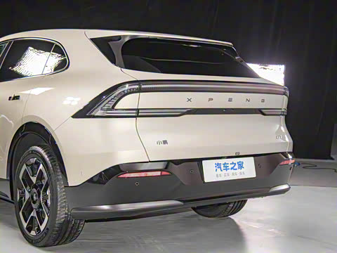 2025�� 702 �������� Ultra