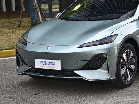 2025�� �Ŀ� ���羫Ӣ��