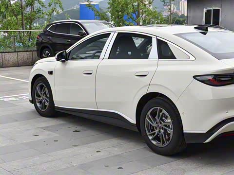 2025�� EV 470KM������