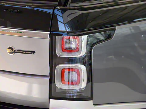 2022�� 5.0 SC V8 565PS SVA�۷崴���ӳ���