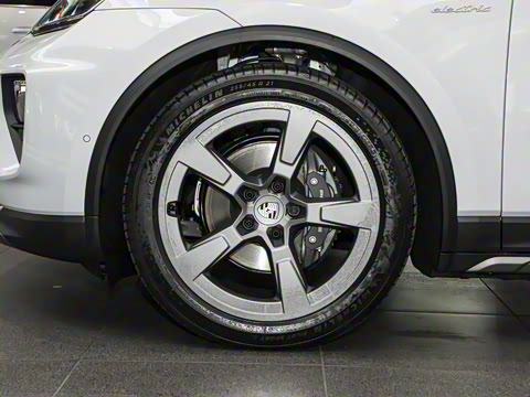 2025�� Macan 4 ���۰�