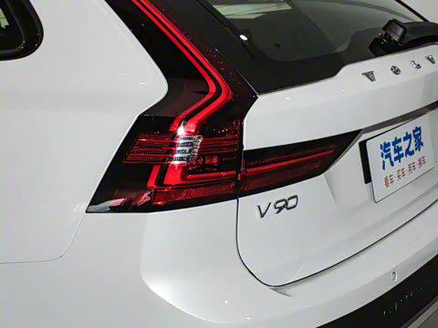 2025�� Cross Country B5 AWD ��Զ��