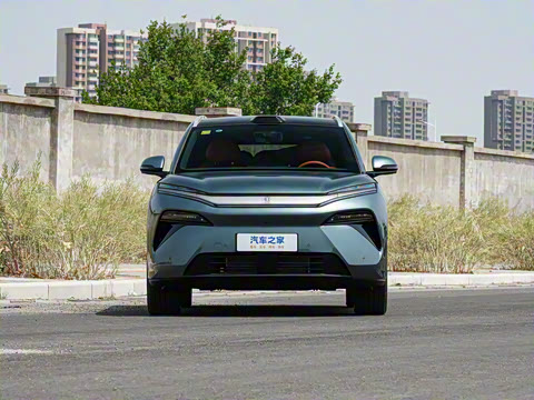 2025�� EV 670KM�����״��콢��