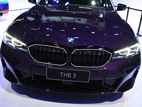 2025�� 330i 50����������