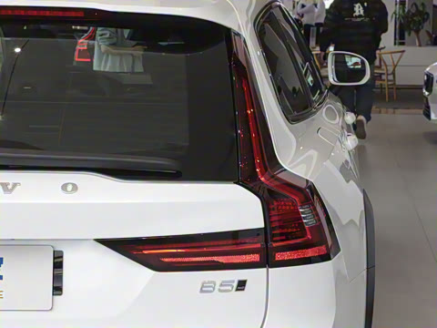 2025�� Cross Country B5 AWD �����