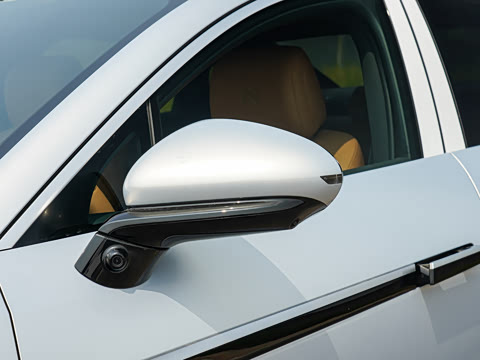 2025�� EV 701KM�����״�������