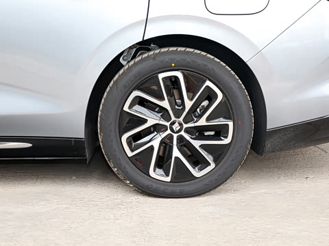 2025�� ���� 600km��׼��