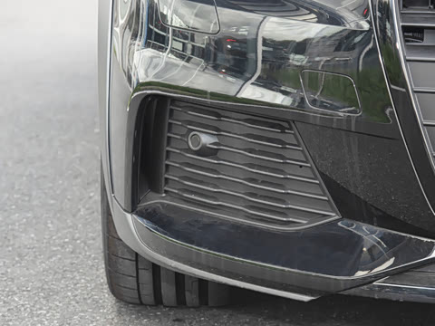 2025�� allroad quattro 55 TFSI ��̽�ռ�