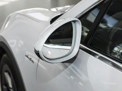 2025�� Macan 4 ���۰�