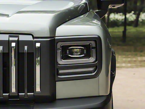 2025�� 2.0T 4WD Ultra