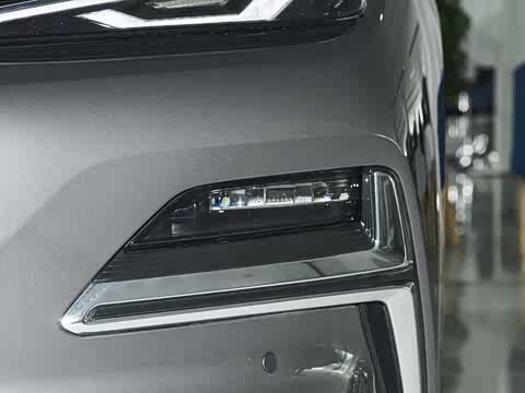 2025�� 130km EM-i ������