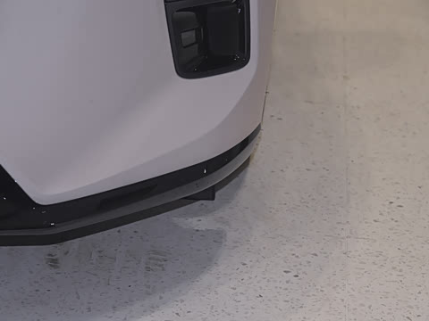 2025�� 75kWh Touring