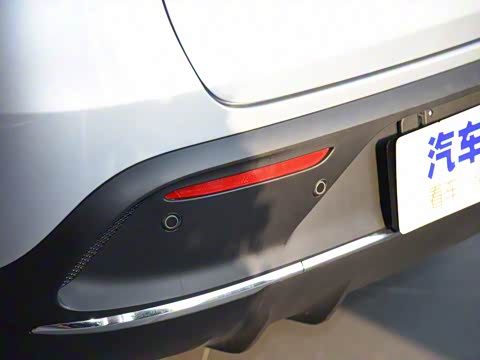 2020�� EQC 400 4MATIC ������ 1886������