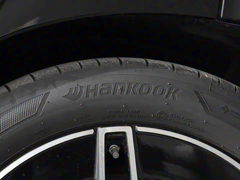 2025�� �Ŀ� E 260 �˶���