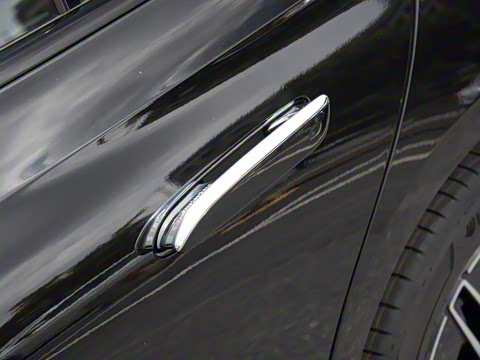 2025�� �Ŀ� E 260 �˶���