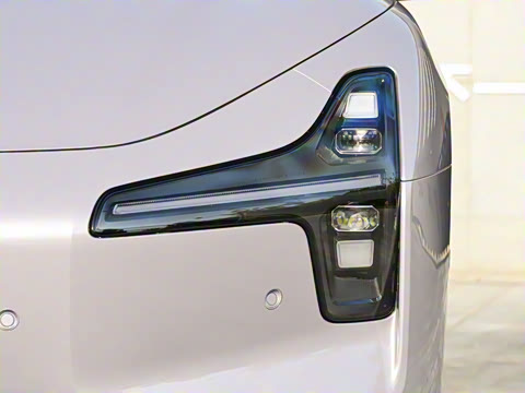 2025�� 600 �������� Max