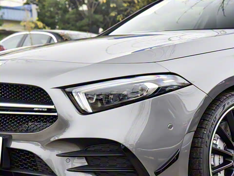 2022�� AMG A 35 4MATIC