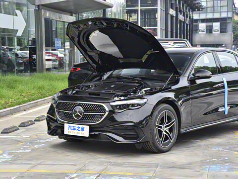 2025�� �Ŀ� E 300 ʱ�����˶���