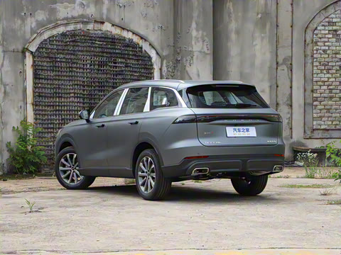 2025�� 2.0T ��������� 5��