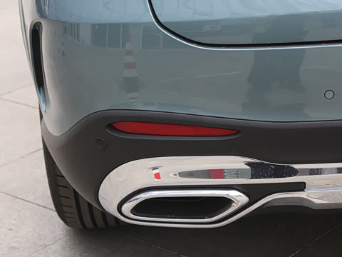 2025�� �Ŀ� GLC 260 L 4MATIC ������