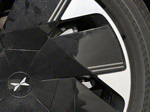 2025�� 600 �������� Max