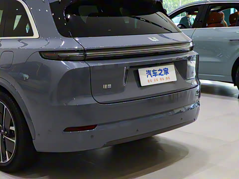 2025�� Ultra ���ܻ��°�