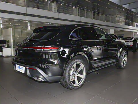 2025�� Macan 2.0T ���ΰ�