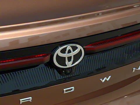 2023�� 2.5L SportCross HEV��������