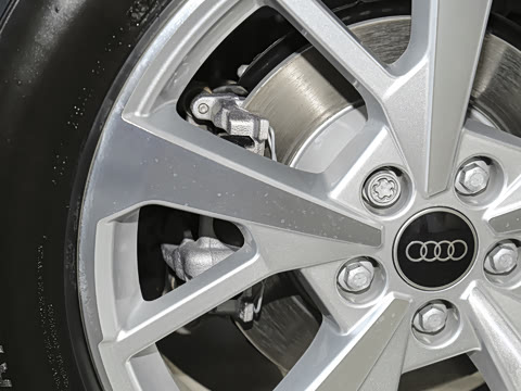 2025�� quattro 45�����ذ� 35TFSI ��ȡ��	