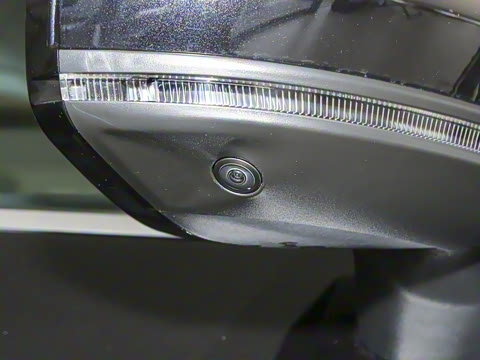 2025�� 45 TFSI quattro ������