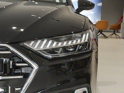 2025�� 45 TFSI quattro ������