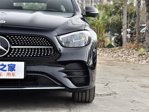 2022�� �Ŀ� E 350 e L ���ʽ��϶����˶��γ�