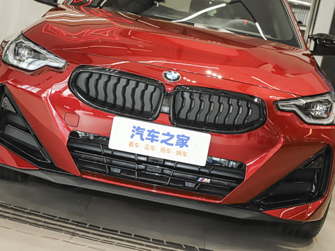 2025�� M240i xDrive