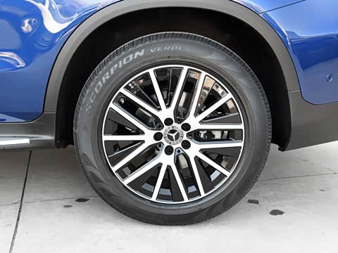 2020�� GLC 300 4MATIC ����SUV