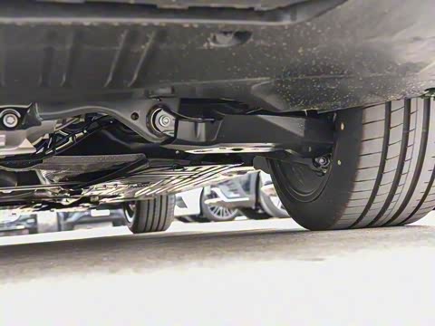 2025�� �Ŀ� C 260 L �˶���