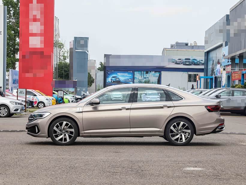 【十几万的家轿首推 速腾_商丘市万通一汽大众4s店优惠促销欢迎垂询