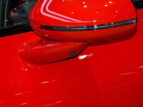 2025�� 703km Ultra�˶���