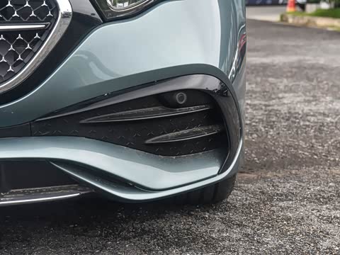 2025�� �Ŀ� E 300 L ʱ���˶���